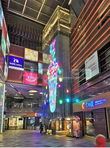 观光电梯透明LED屏-打造商场沉浸式购物体验